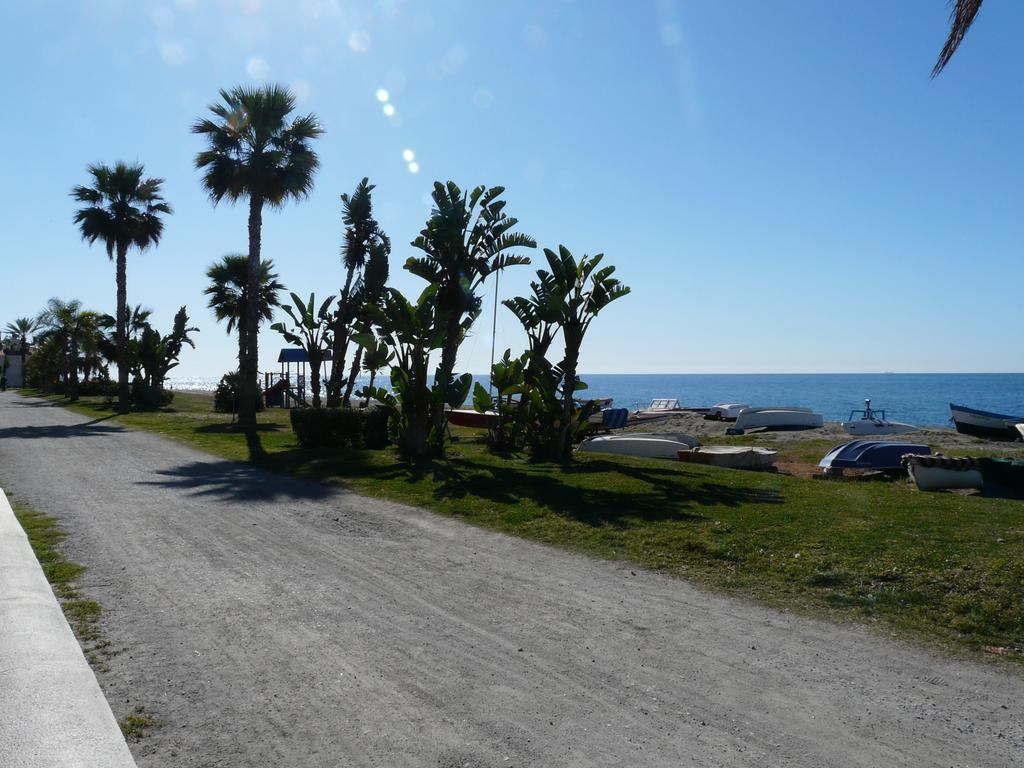 Atico En Rincon De La Victoriaアパートメント エクステリア 写真